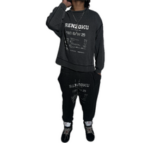 Load image into Gallery viewer, Cropped grey printed sweater
